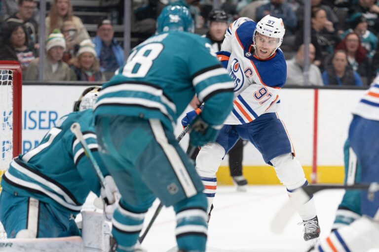 Tour d’horizon de la LNH: Connor McDavid frappe 150 points dans la victoire des Oilers