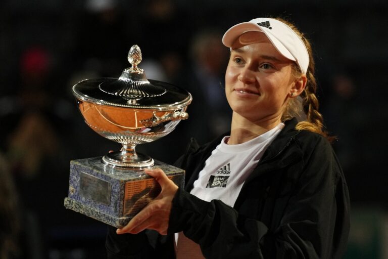 Elena Rybakina remporte le titre de Rome après la retraite d’Anhelina Kalinina