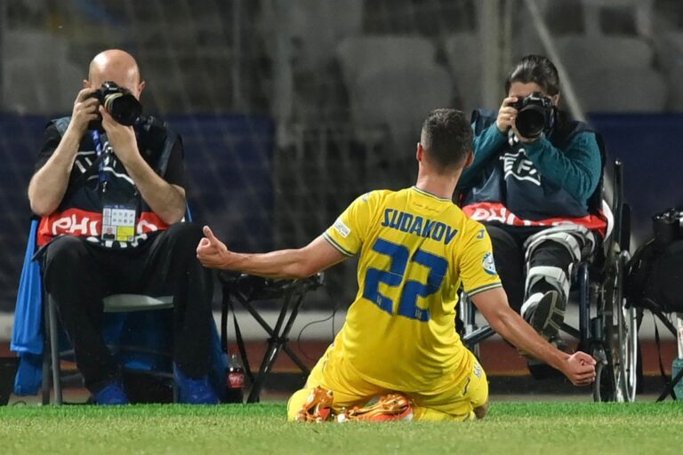 Sudakov mène l’Ukraine en demi-finale de l’Euro après avoir démantelé la France