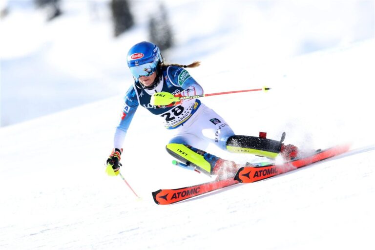 Avec la coupe du monde alpine dans 3 mois, la skieuse légendaire Mikaela Shiffrin dévoile ses tactiques gagnantes