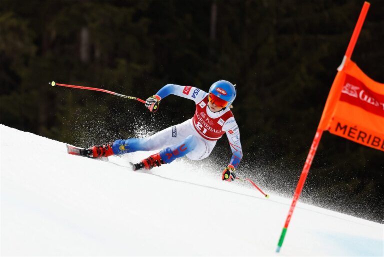 30 jours avant la Coupe du monde de ski, la légende Mikaela Shiffrin fait une pause dans une récente mise à jour