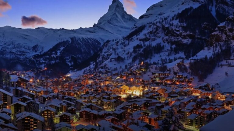 Une avalanche fait au moins trois morts dans le domaine skiable de Zermatt dans les Alpes suisses