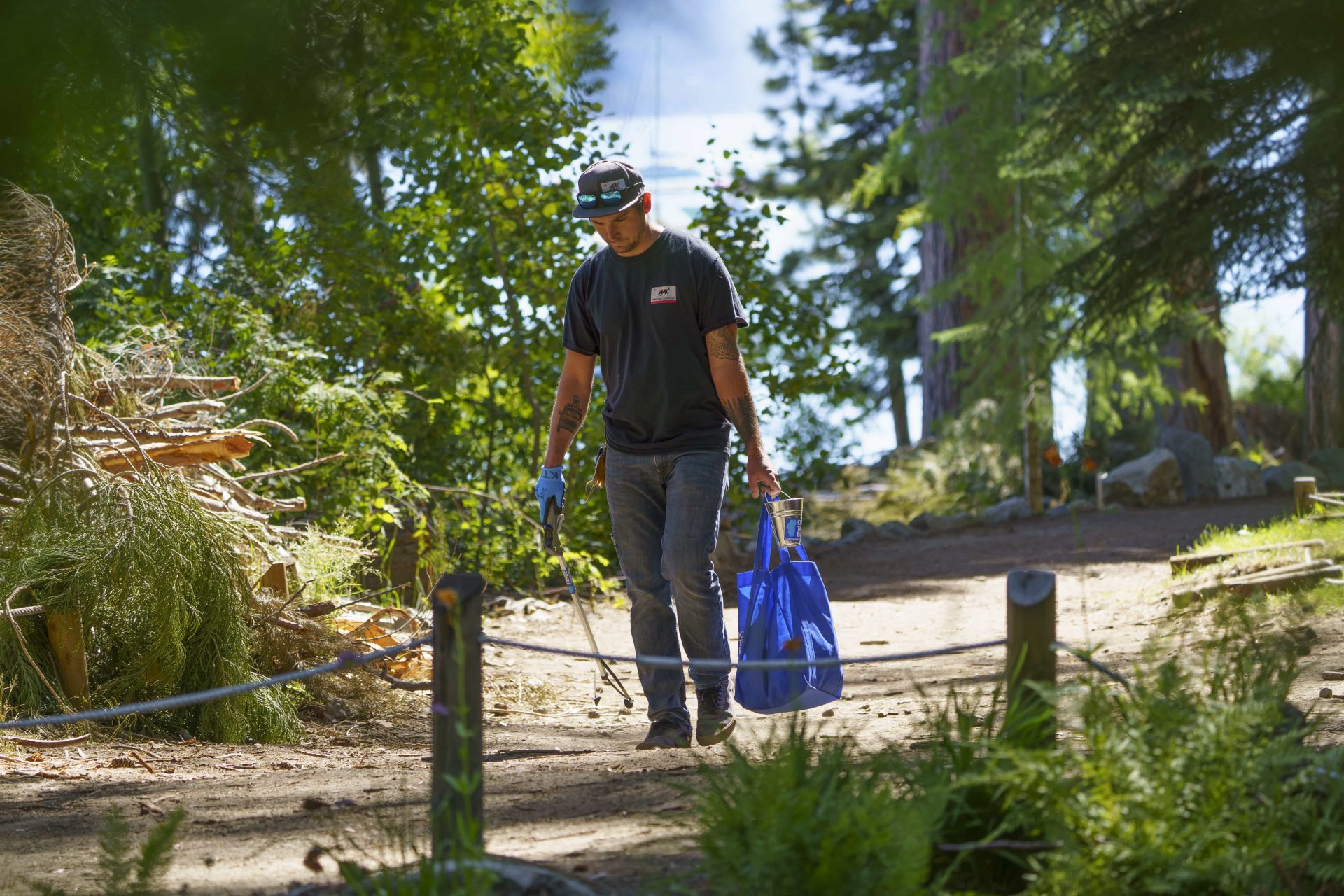 Les bénévoles ont rejoint le nettoyage annuel du lac Tahoe après les festivités du 4 juillet. | Photo: Ligue pour sauver le lac Tahoe