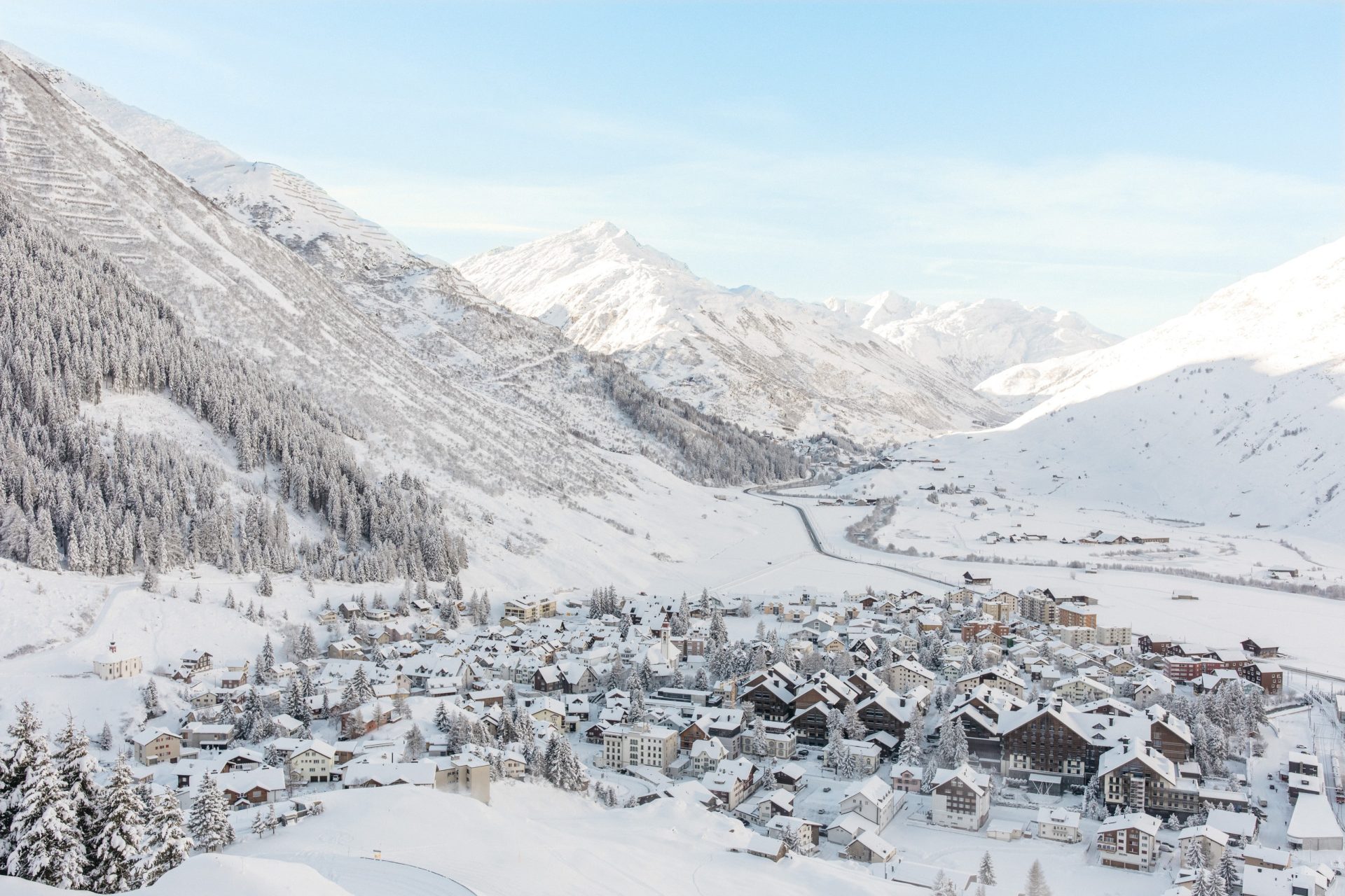 Vail Resorts a annoncé des dates d'ouverture, notamment Andermatt