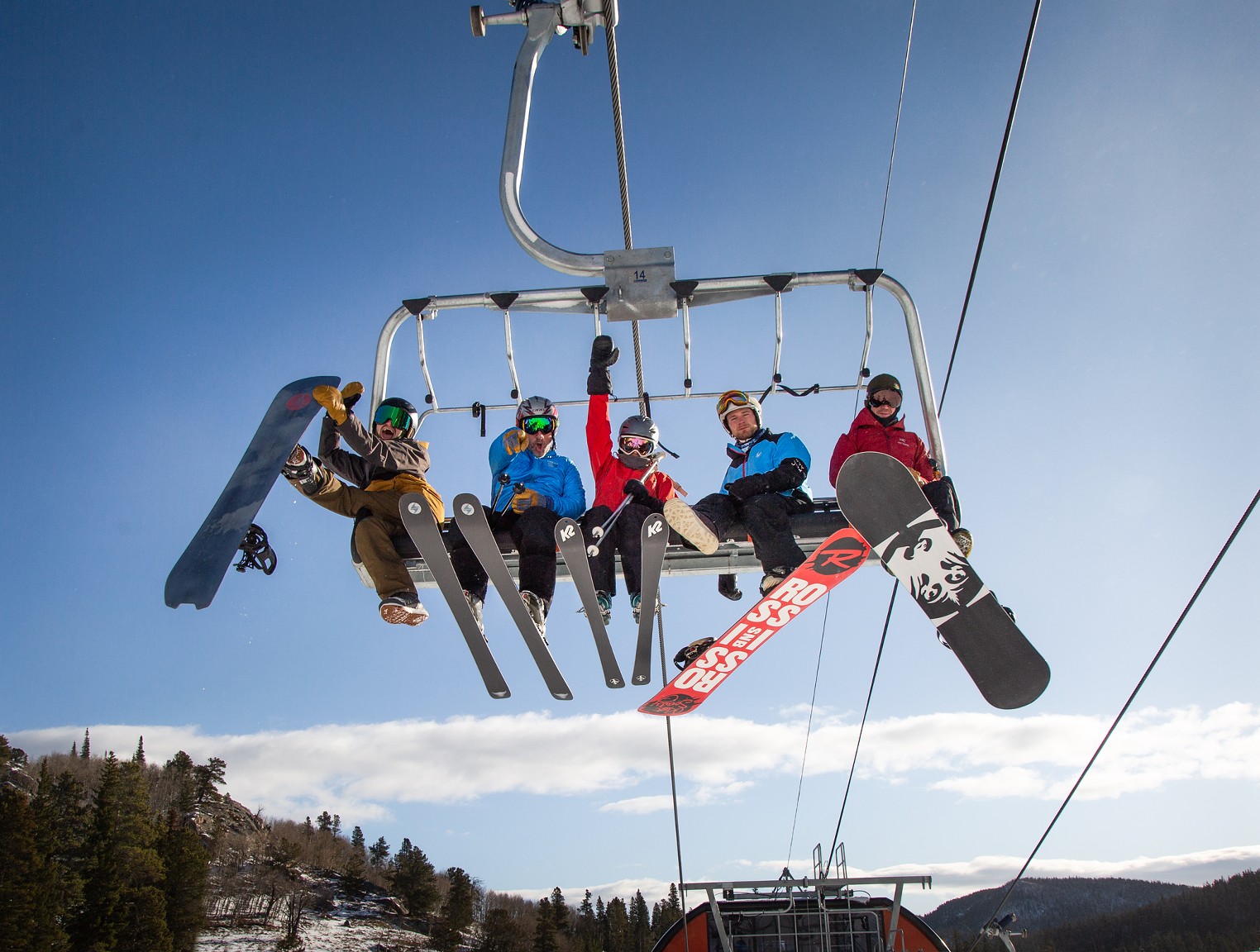 Les skieurs et planchistes sont enthousiasmés par la journée d'ouverture d'Eldora (Image : Denver Westword)