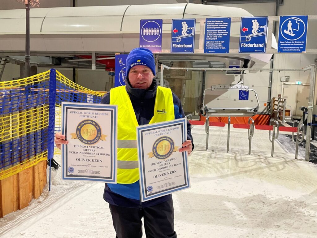 Doubles records du monde de ski en salle