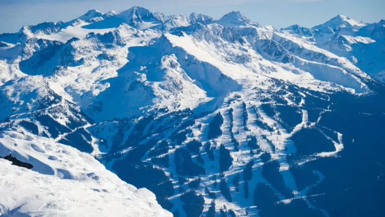 Prêt à éviter le télésiège ? Votre guide du ski alpin et de l&rsquo;équitation