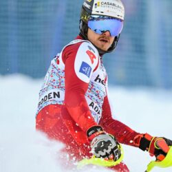 Revers pour Manuel Feller : Une nouvelle hernie discale le ralentit