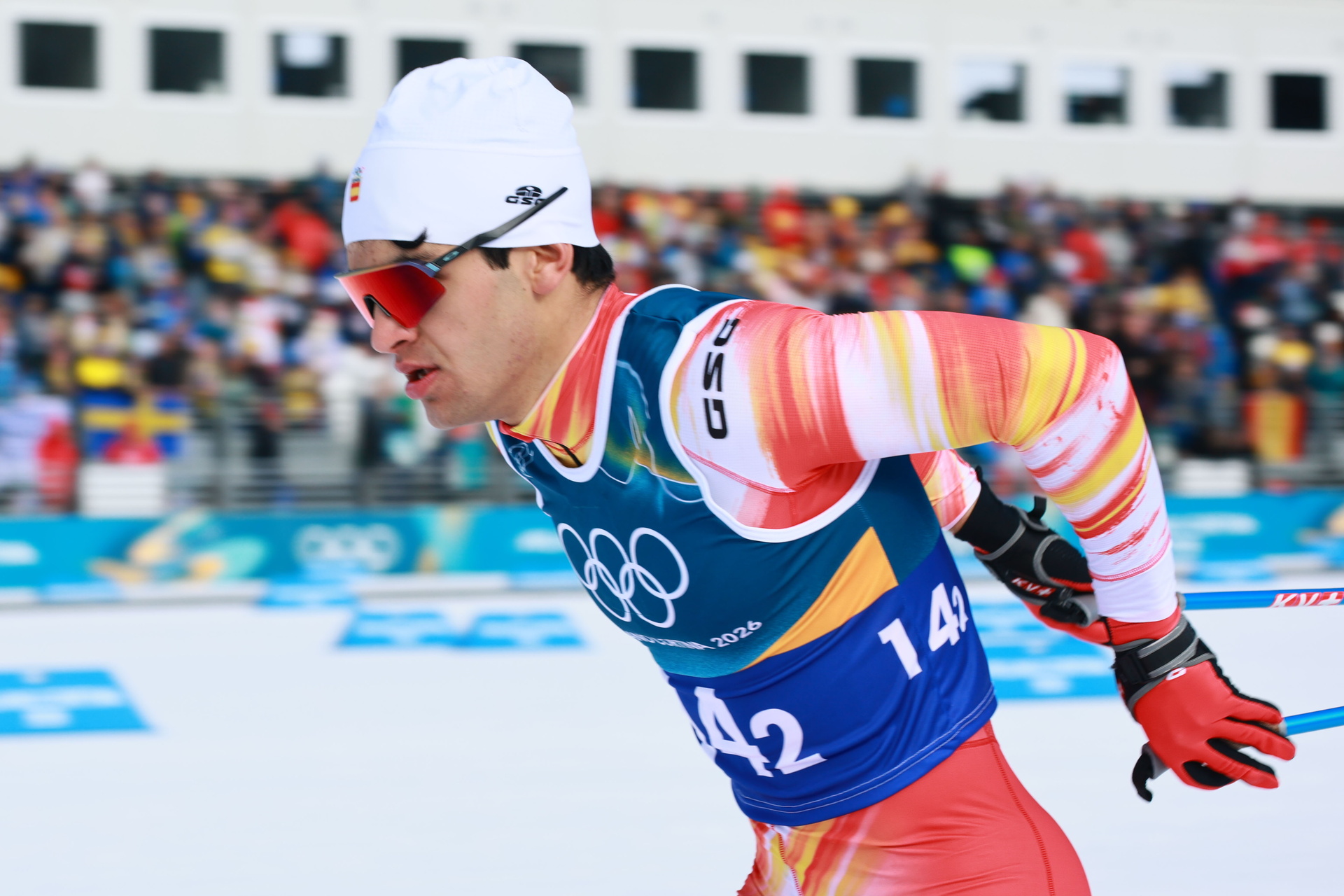 Marc Colell d'Espagne en action lors de la qualification de vitesse libre par équipe masculine des compétitions de ski de fond aux Jeux Olympiques d'hiver de Milan Cortina 2026, à Tesero, en Italie