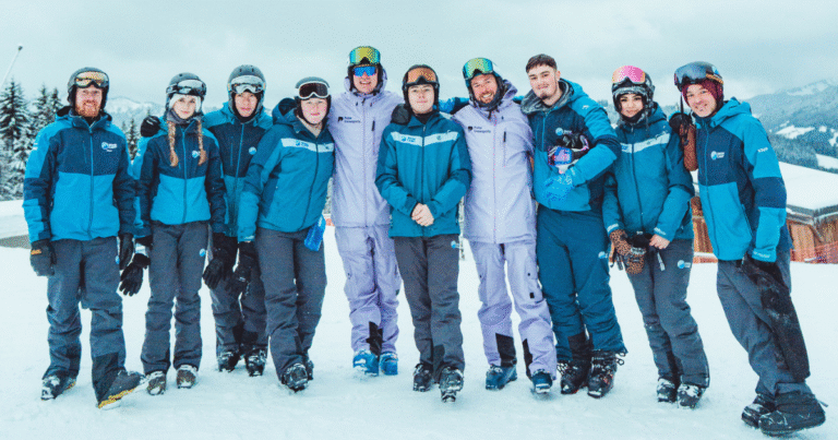 Snow Camp emmène 15 apprentis à Morzine pour la semaine des expériences de carrière dans les sports de neige