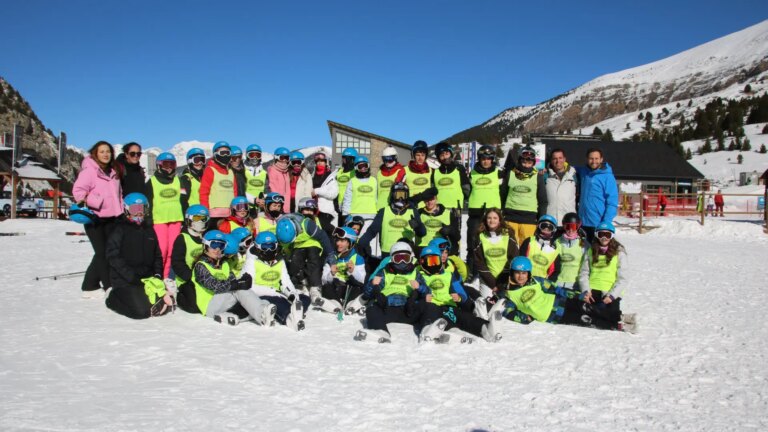 Plus de 2 500 écoliers de différentes communes de la province s&rsquo;impliquent dans le ski grâce au DPH