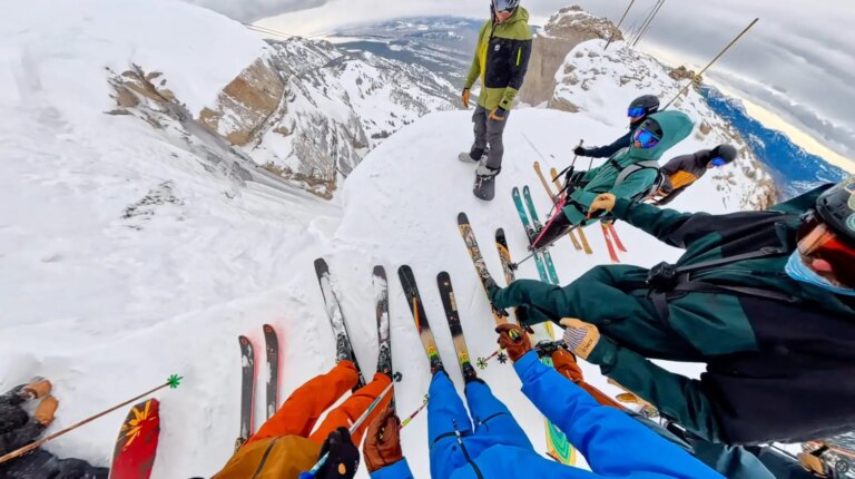 Jackson Hole, WY, Reportage : Skier dans le couloir de Corbet le « vendredi 13 »…