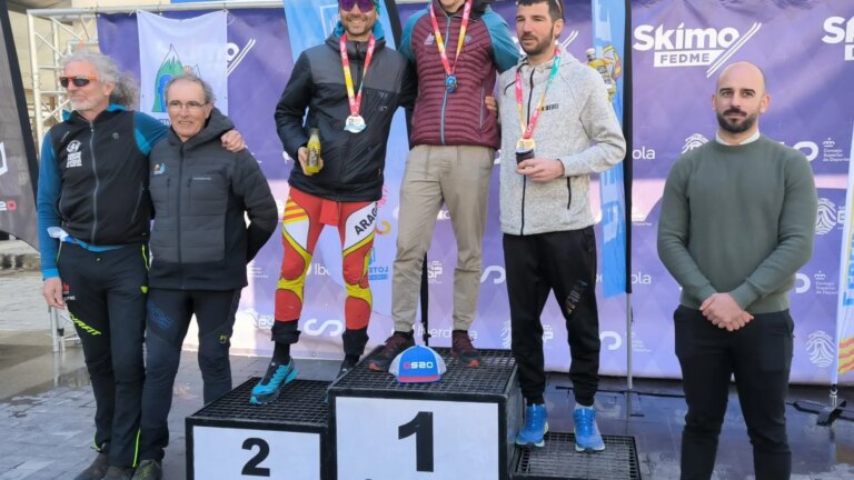 Succès du ski aragonais avec 24 médailles nationales au Crossing Mountain Club des Pyrénées