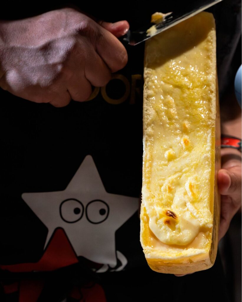 La plus grande raclette du monde