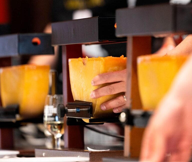 La plus grande raclette du monde