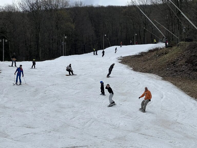 Camelback Mountain, Pennsylvanie, rapport : skier jusqu&rsquo;en mai pour la toute première fois