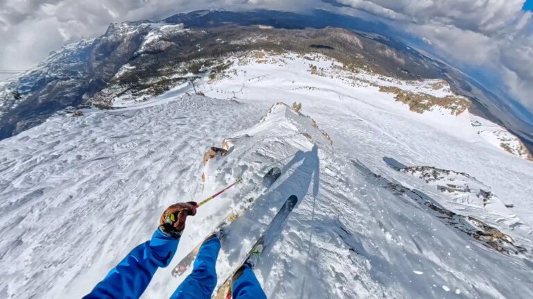 Mammoth Mountain, Californie, rapport : 569 milles à travers le Nevada, Hangman&rsquo;s Hollow, abandon et effacement par une journée stellaire