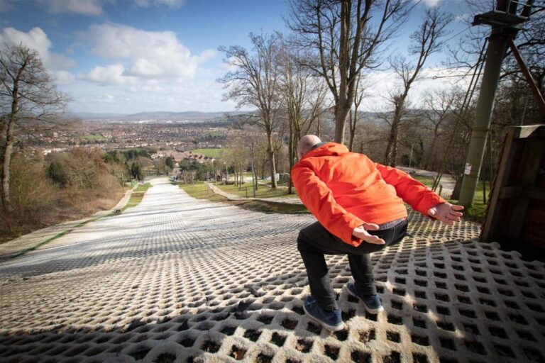 Pente sèche où Eddie The Eagle a skié dans ses premières années à vendre