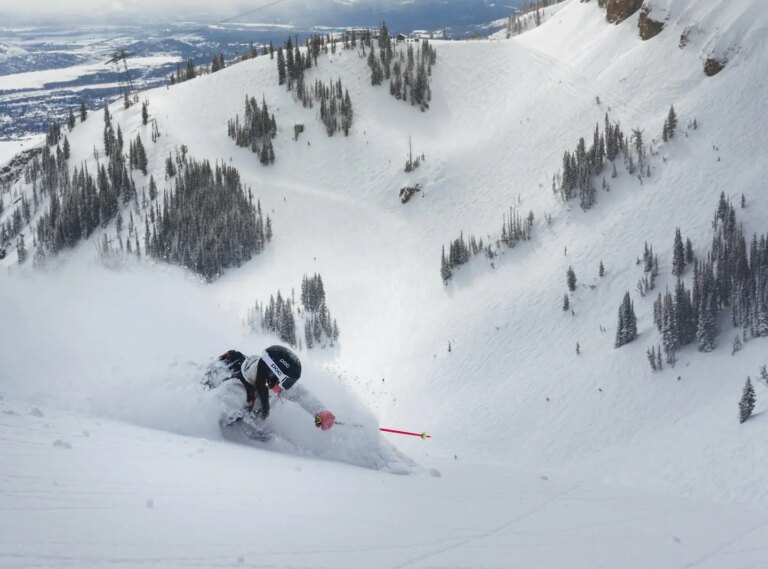 La saison de ski américaine 2025-26 manque de 9 millions de visites – voici pourquoi l&rsquo;Est l&rsquo;a sauvée