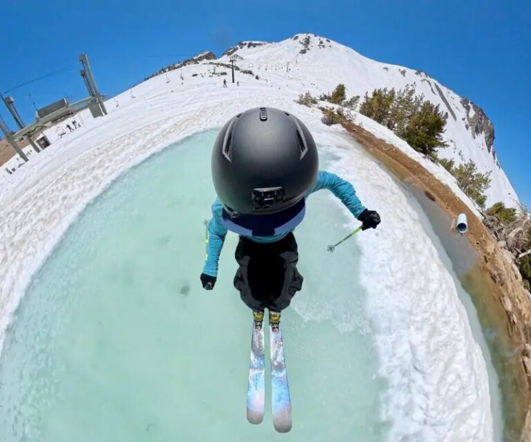 Mammoth Mountain, Californie, rapport : Écrémage des étangs et réduction de la neige fondue jusqu&rsquo;à la deuxième saison