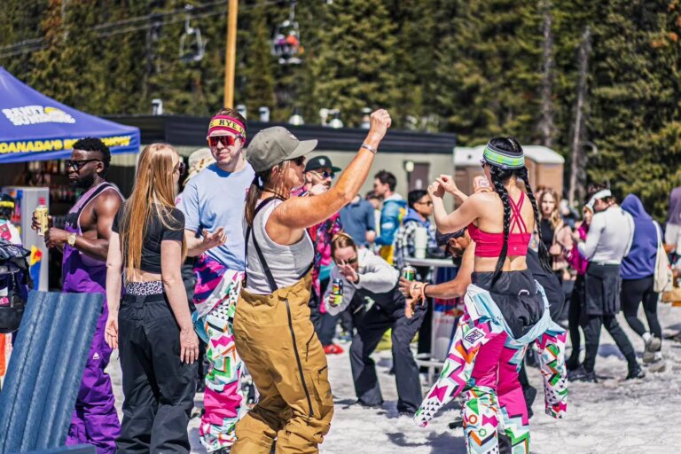 Toutes les stations de ski encore ouvertes en Amérique du Nord à l&rsquo;heure actuelle – Liste complète avec dates de fermeture