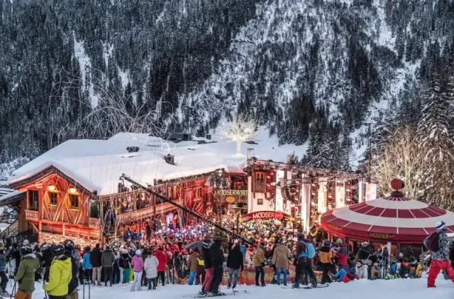 Villes de ski avec la vie nocturne la plus amusante