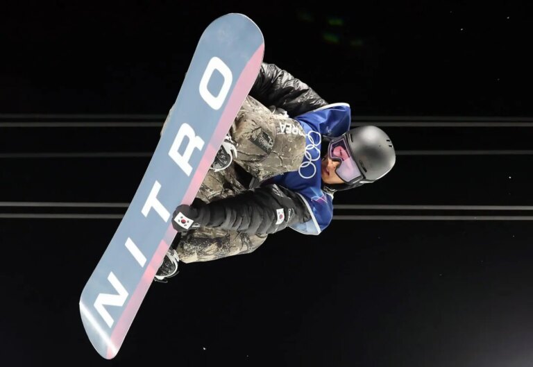 La saison 2025-26 repousse les limites de la progression du snowboard freestyle
