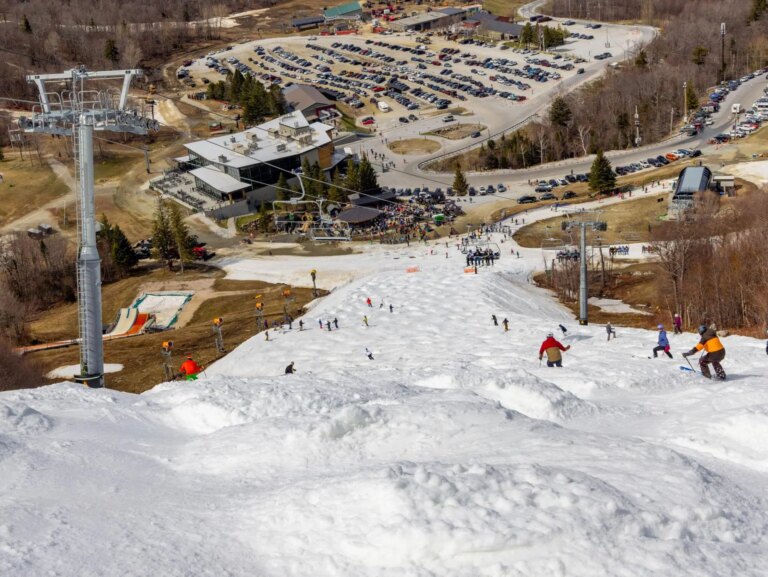 Killington Resort, dans le Vermont, clôturera le week-end du Memorial Day, clôturant l&rsquo;une des plus longues saisons de ski de l&rsquo;Est