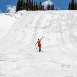 Le soleil du Canada près de Banff rouvre pour le ski d&rsquo;été à partir de ce week-end