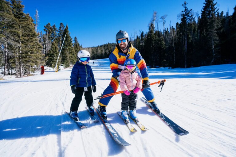 La magie partagée et la nostalgie sincère du ski avec nos pères