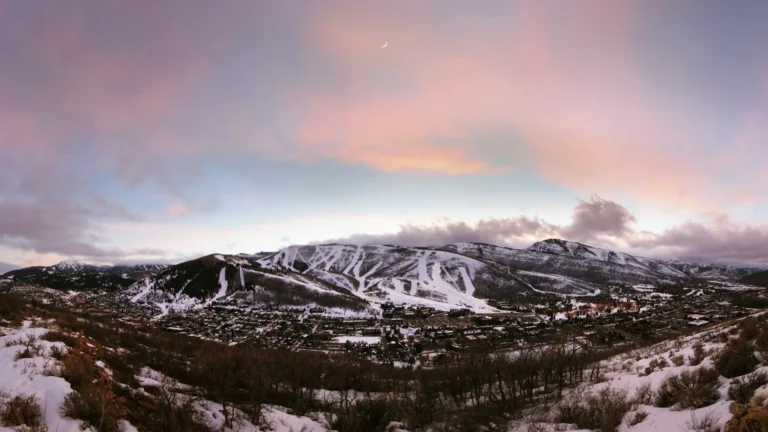 Un investisseur activiste aurait encerclé les stations balnéaires de Vail alors que Prince faisait pression pour le changement à Park City Mountain Resort, UT