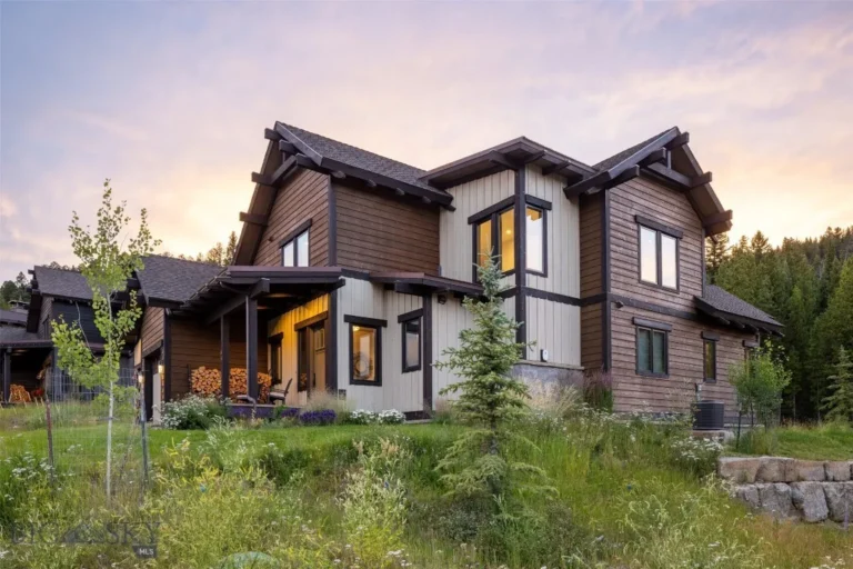 Deux maisons skis aux pieds de Big Sky, MT, d&rsquo;une valeur de plus de 6 millions de dollars, viennent d&rsquo;être mises aux enchères sans réserve