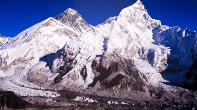 sommet dangereux du mont Everest