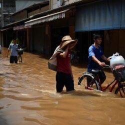 EN IMAGES les scènes spectaculaires des inondations qui frappent plusieurs pays dʼAsie