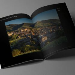 Plus haut perché que Saint-Véran et bien plus calme que Megève ce village du Queyras explose cet été