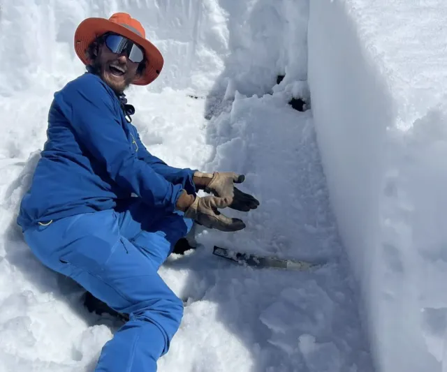 Snowpit, tête plate, Montana, 2026, avril