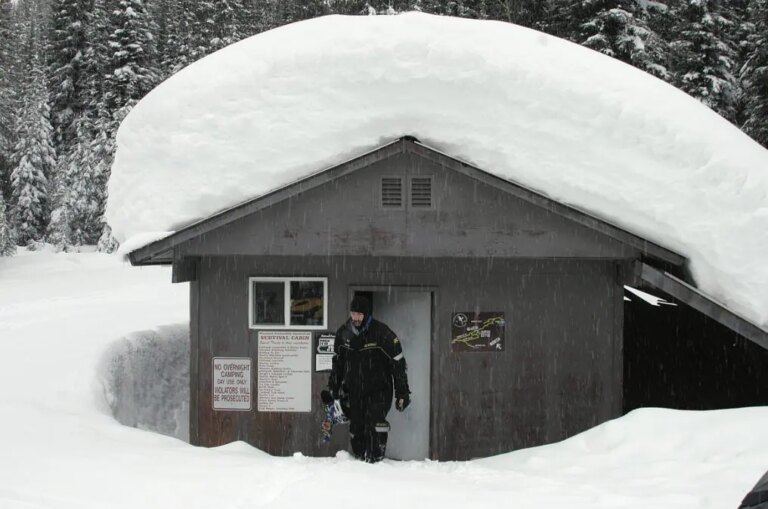 La région de Flathead, MT, fête 5 ans sans décès par avalanche malgré un hiver volatil