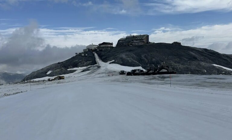 Le glacier italien du Stelvio, le dernier domaine skiable sur glacier d&rsquo;Europe, suspend le ski d&rsquo;été
