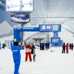 L&rsquo;industrie chinoise du ski indoor est en plein essor avec une chaleur estivale intense