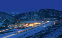 L'aéroport d'Aspen suspend tous ses vols en raison d'un incendie de forêt