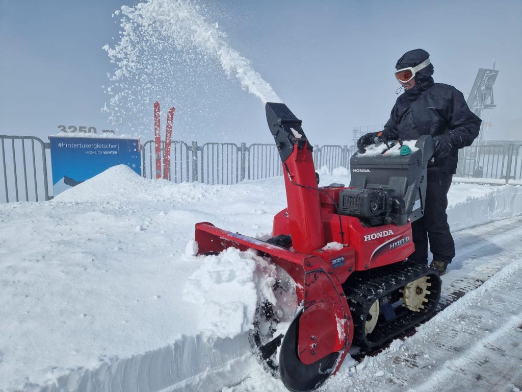 10 domaines skiables devraient être ouverts en octobre 2026