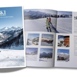 Le voyagiste ramène une brochure de ski imprimée
