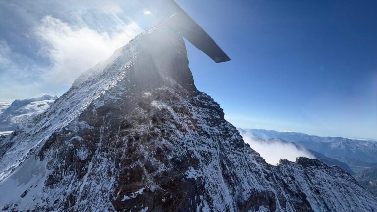 Un alpiniste décède après une chute mortelle sur le Cervin, en Suisse