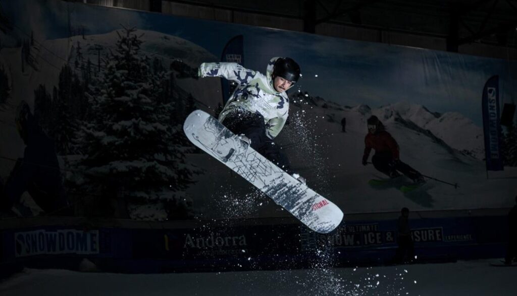 Snowdome ajoute deux airbags Freestyle