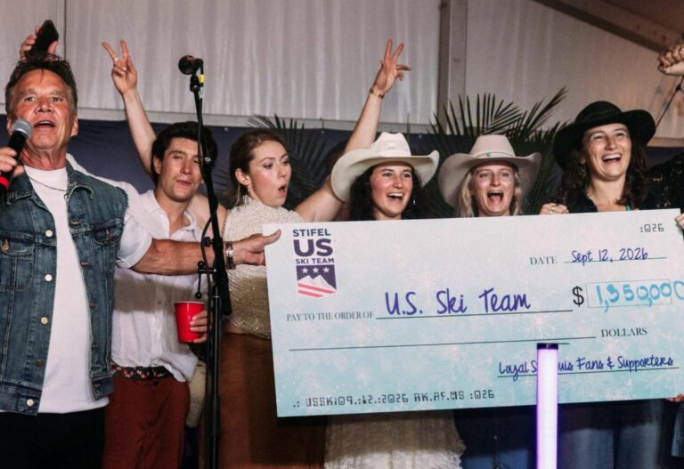(PHOTOS) La collecte de fonds « Snow Chella » Stifel à St. Louis, MO, récolte 1,35 million de dollars pour l&rsquo;équipe de ski américaine