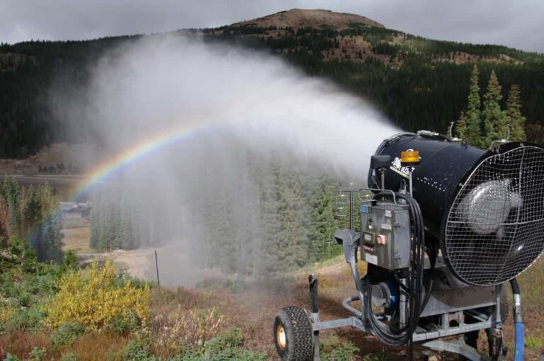 L&rsquo;enneigement de Loveland devrait démarrer alors que le domaine skiable vise une ouverture de mi-octobre à début novembre