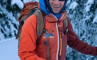 Gabe Coler, prévisionniste en chef du Centre des avalanches du centre de l'Oregon, transporté par avion après un accident traumatisant de vélo de montagne à Whistler, en Colombie-Britannique