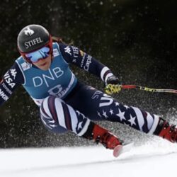 Le skieur américain Breezy Johnson fait exploser les nouvelles règles FIS concernant le poids des skis : « J&rsquo;ai besoin de skis plus lourds »