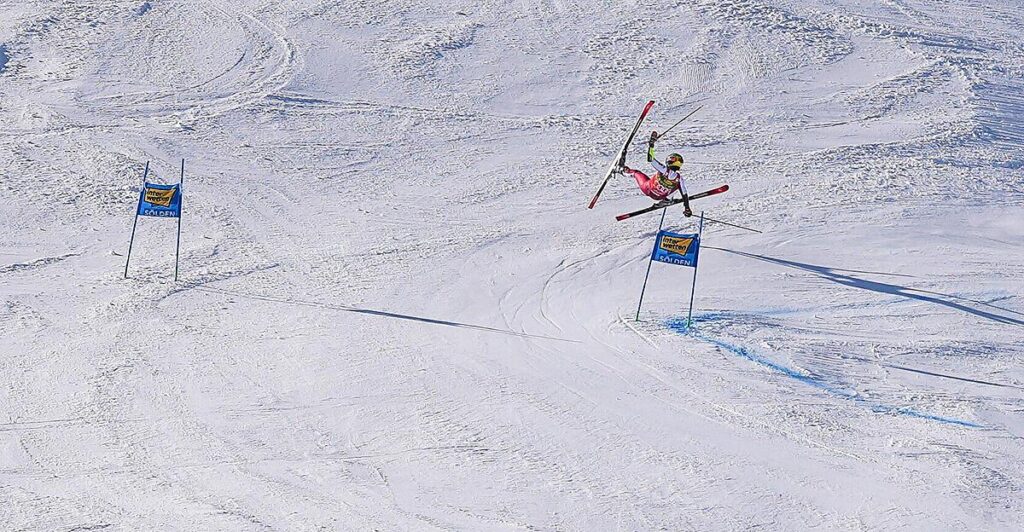 Après le premier tour à Sölden : Shiffrin mène, Scheib chute